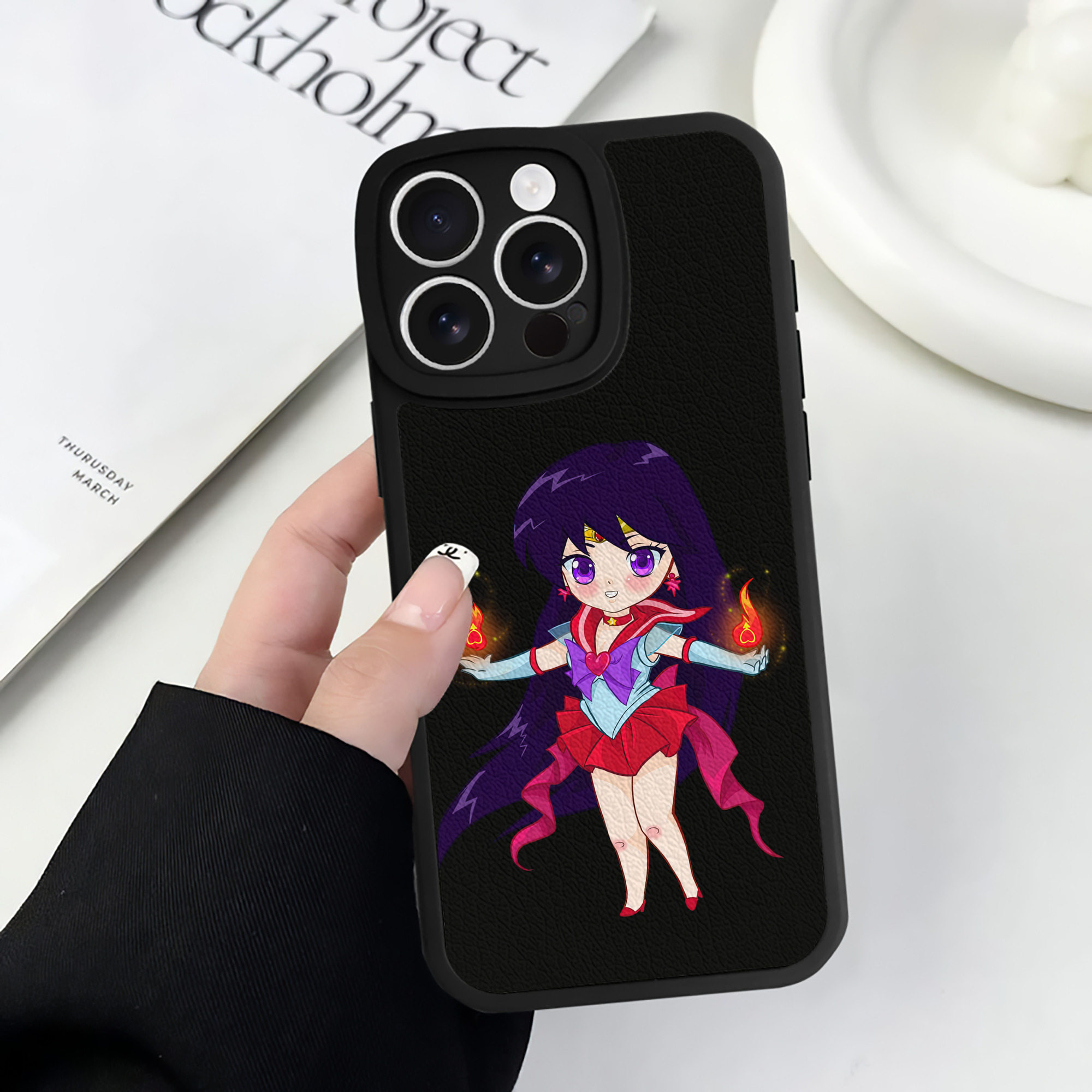（画像用） 美少女戦士セーラームーン 火野レイ ひの レイ Sailor Moon Hino Rei （セーラーマーズ,Sailor Mars） 【iPhone 16シリーズ対応】シリコンスマホケース（レザー調） 材質：シリコン